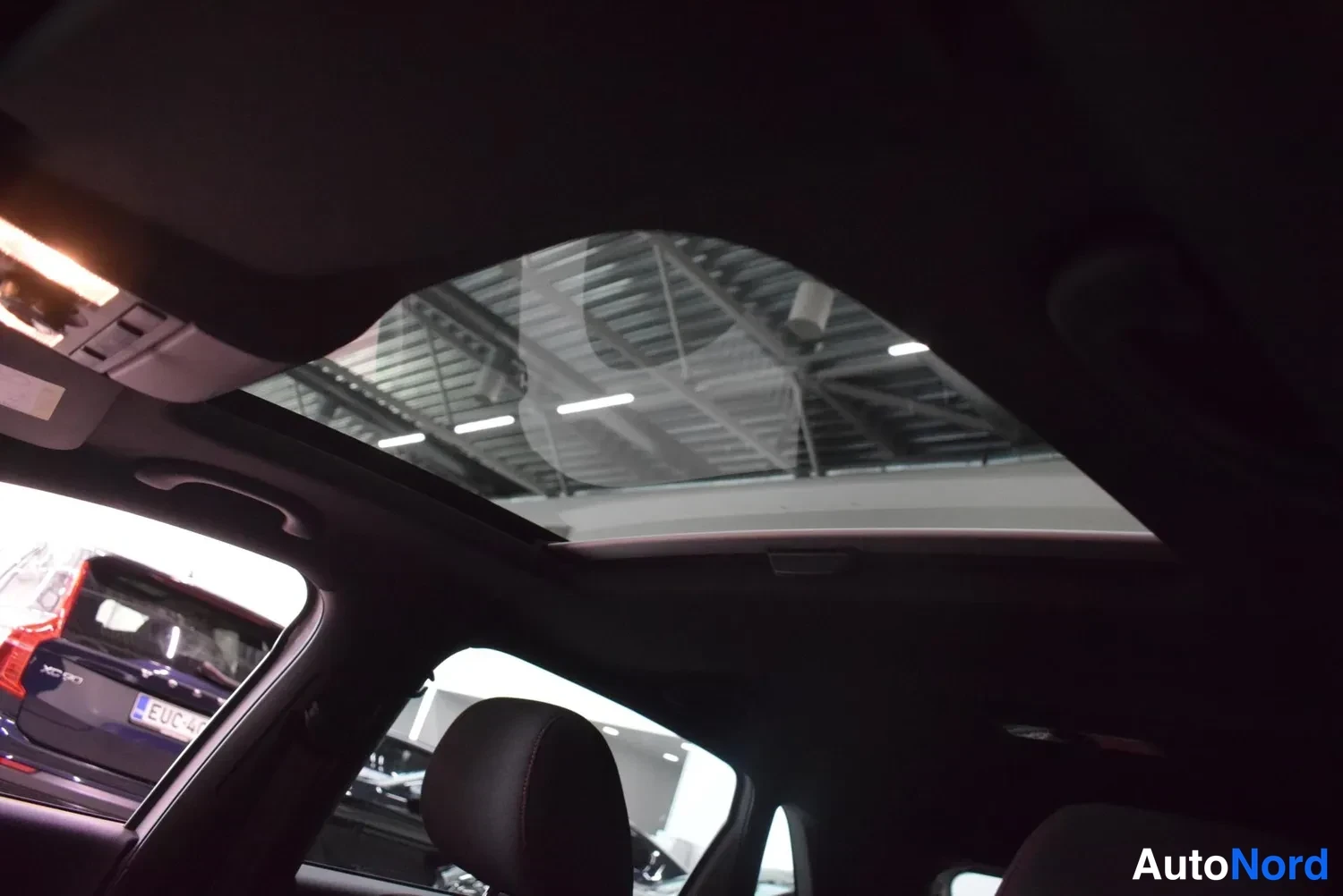Valkoinen Volkswagen Polo GTI 2017, kuva 23