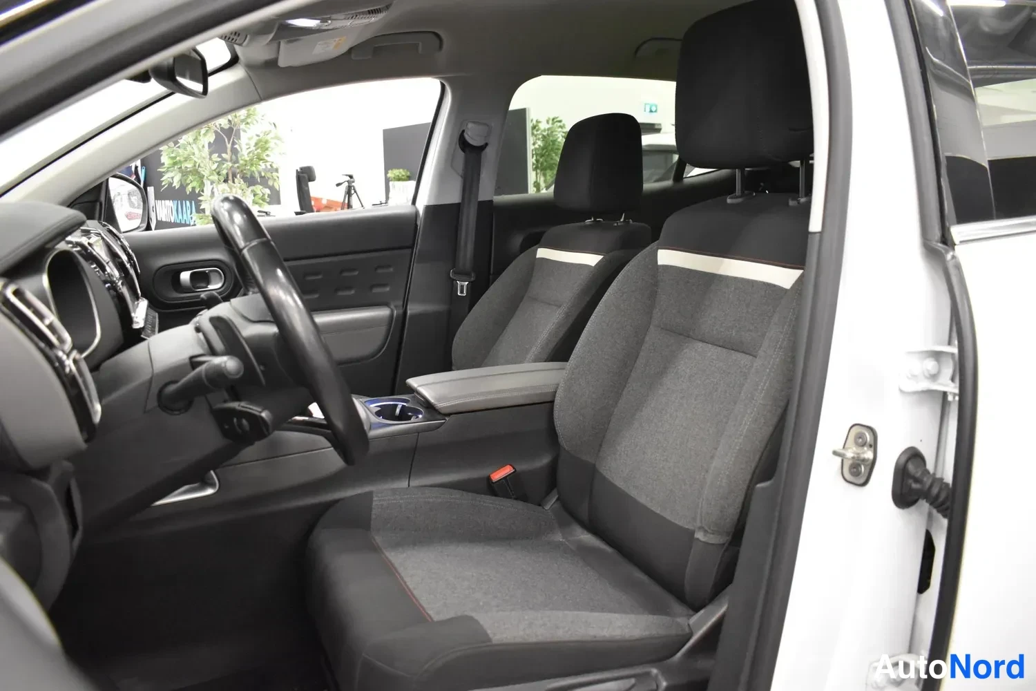Musta Citroen C5 Aircross 2019, kuva 4