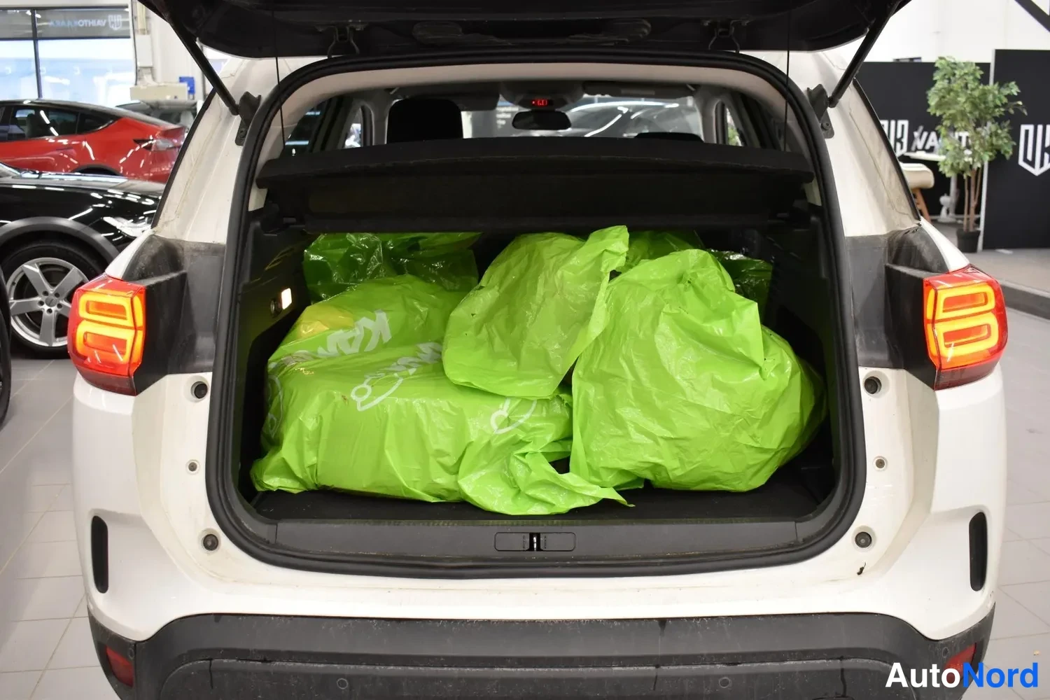Musta Citroen C5 Aircross 2019, kuva 5