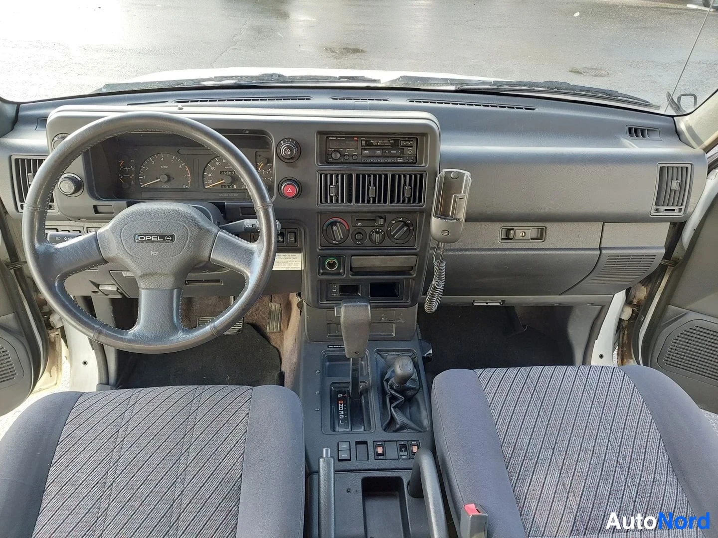 Valkoinen Opel Monterey 1993, kuva 12