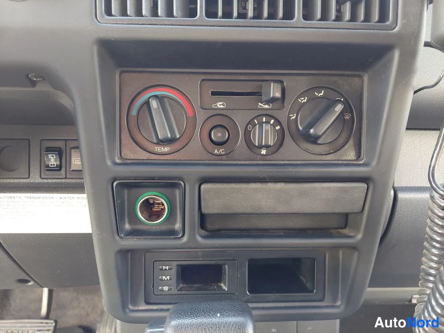 Valkoinen Opel Monterey 1993, kuva 17
