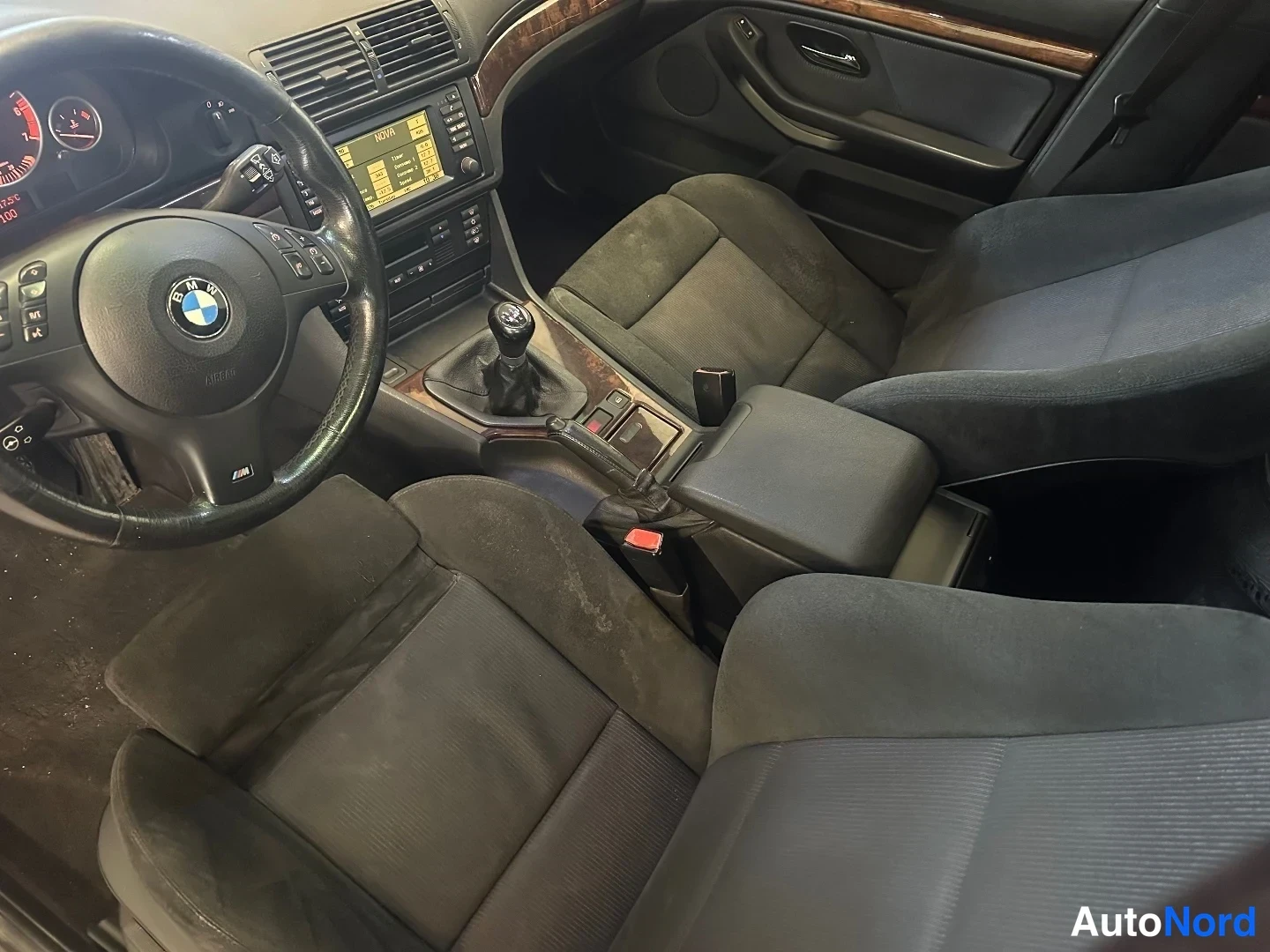 Punainen BMW 535i 2000, kuva 22