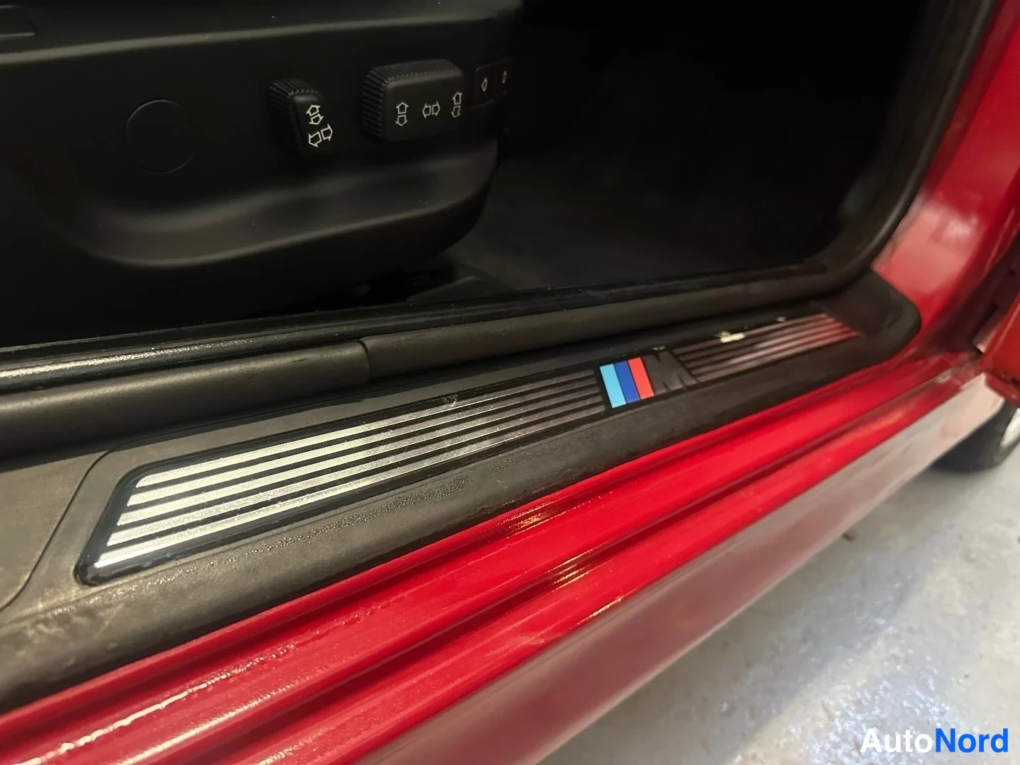 Punainen BMW 535i 2000, kuva 19