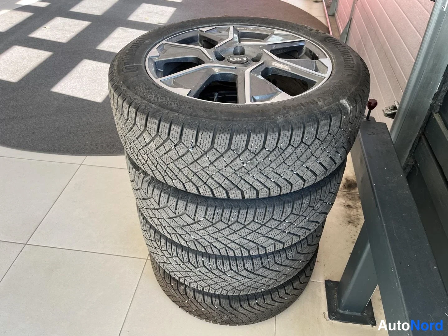Keltainen Kia EV6 2023, kuva 37