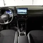 Vit Dacia Duster 2026, bild 31