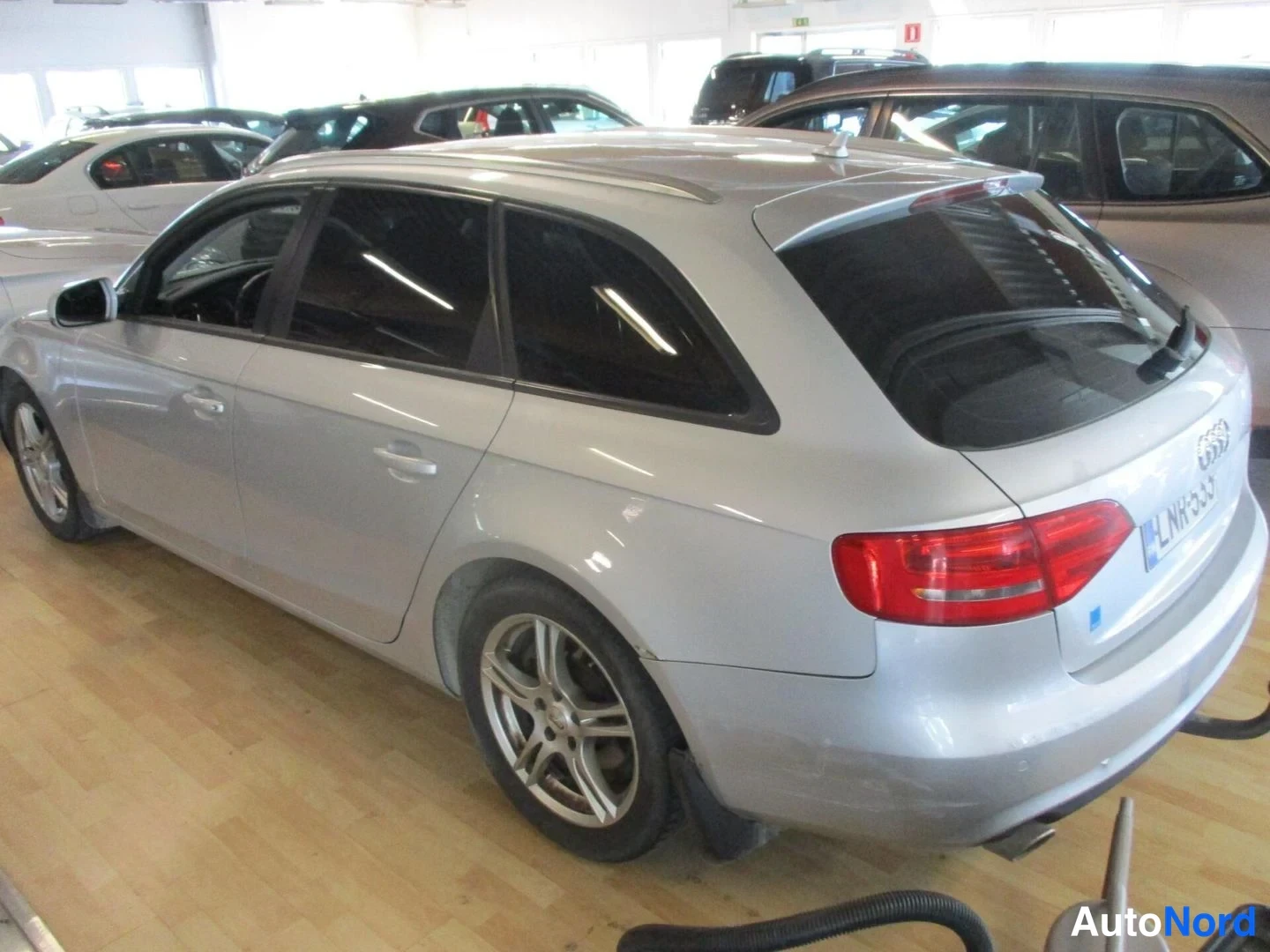 Grey Audi A4 Avant 2012, rear three-quarter, photo 6