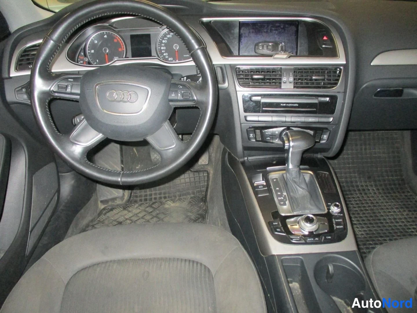 Grey Audi A4 Avant 2012, photo 10