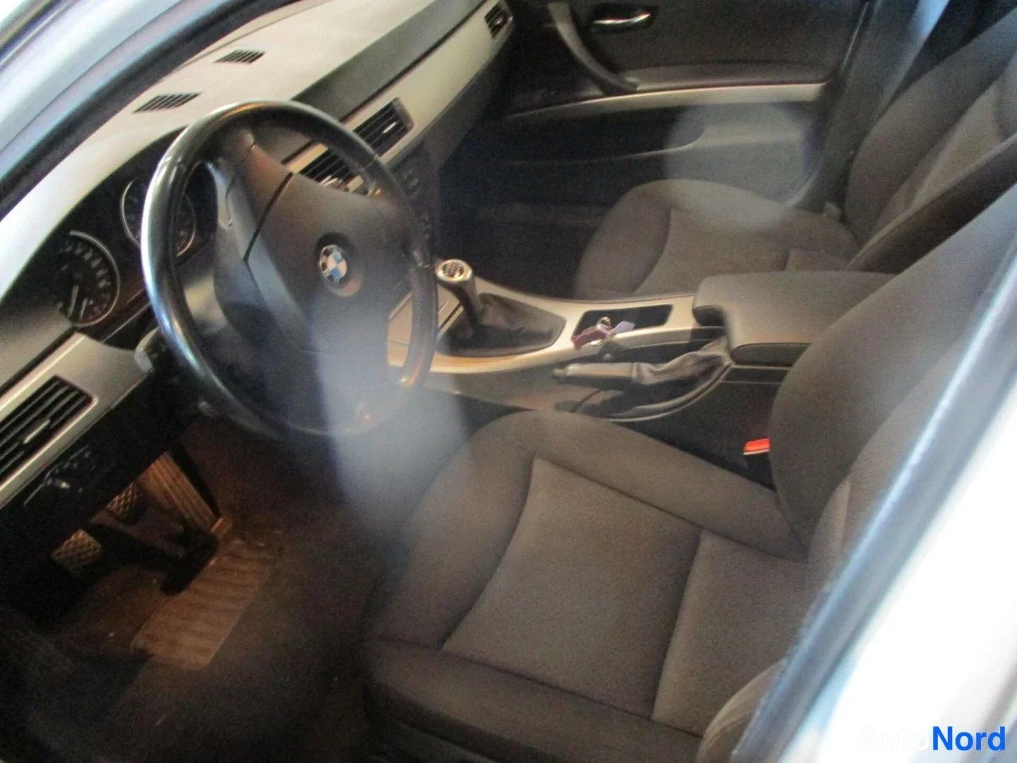 White BMW 325i xDrive 2006, photo 18
