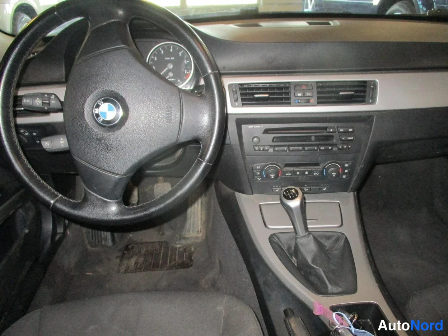 White BMW 325i xDrive 2006, photo 7
