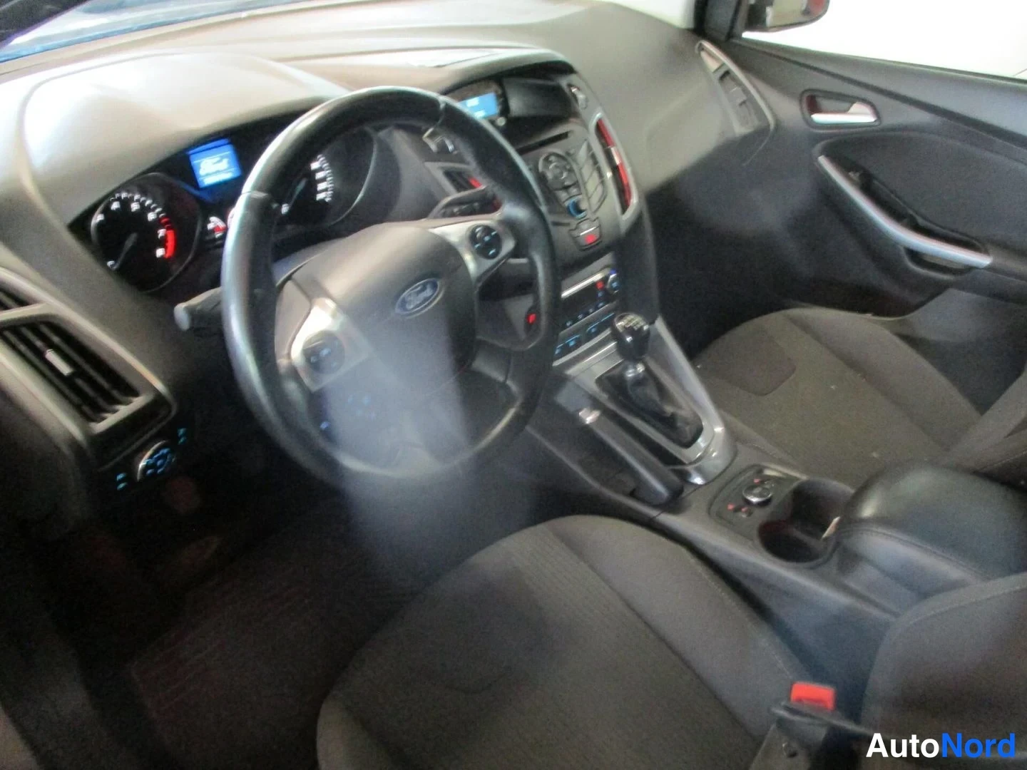 Grey Ford Focus 2013, photo 6