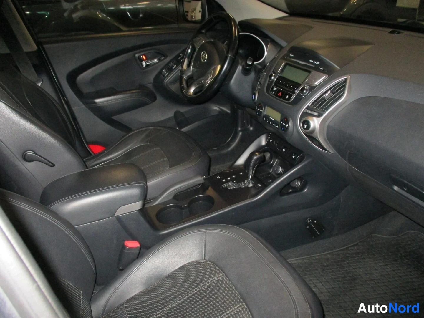 Grey Hyundai ix35 2012, front, photo 3