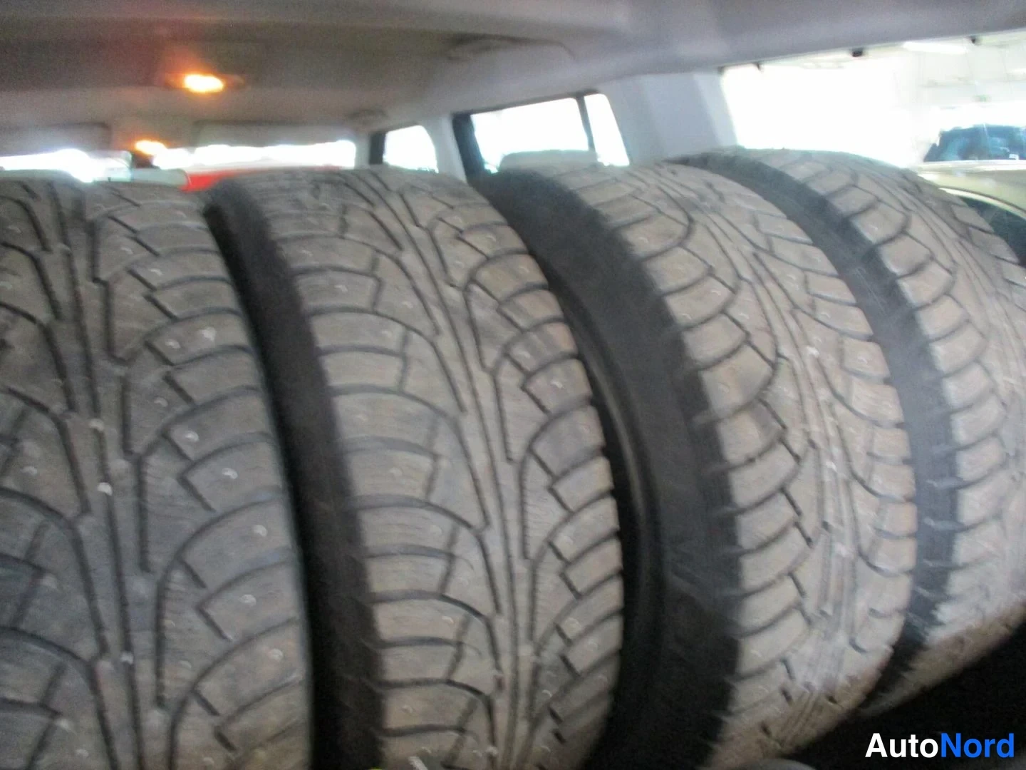 Grey Land Rover Discovery 3 2005, photo 8