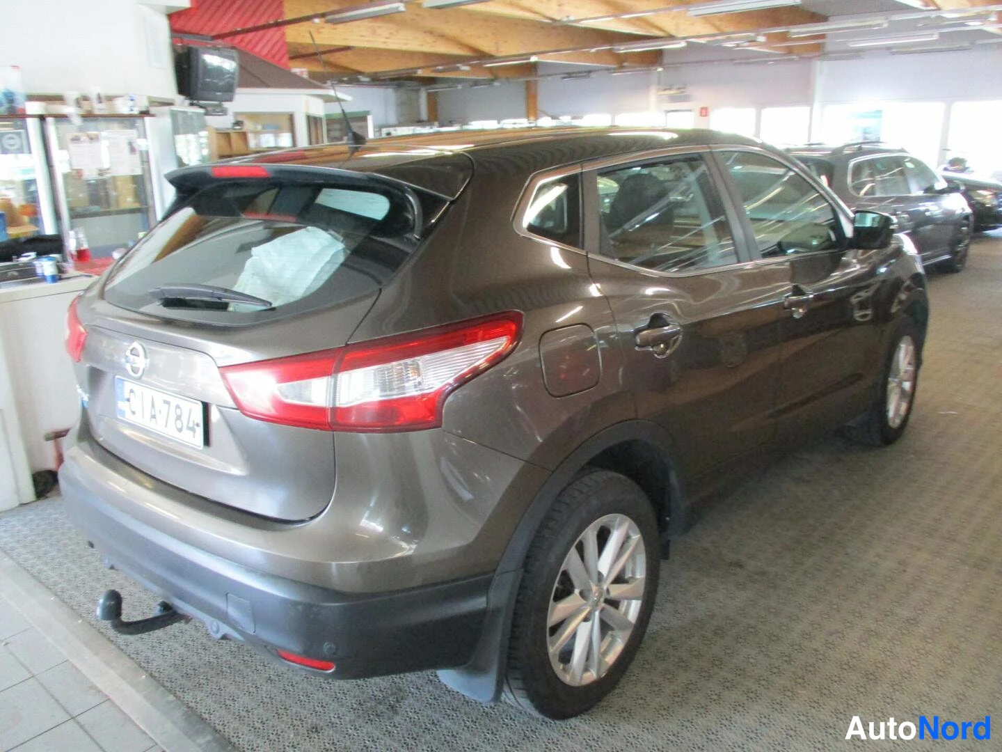 Brown Nissan Qashqai 2014, rear three-quarter, photo 6
