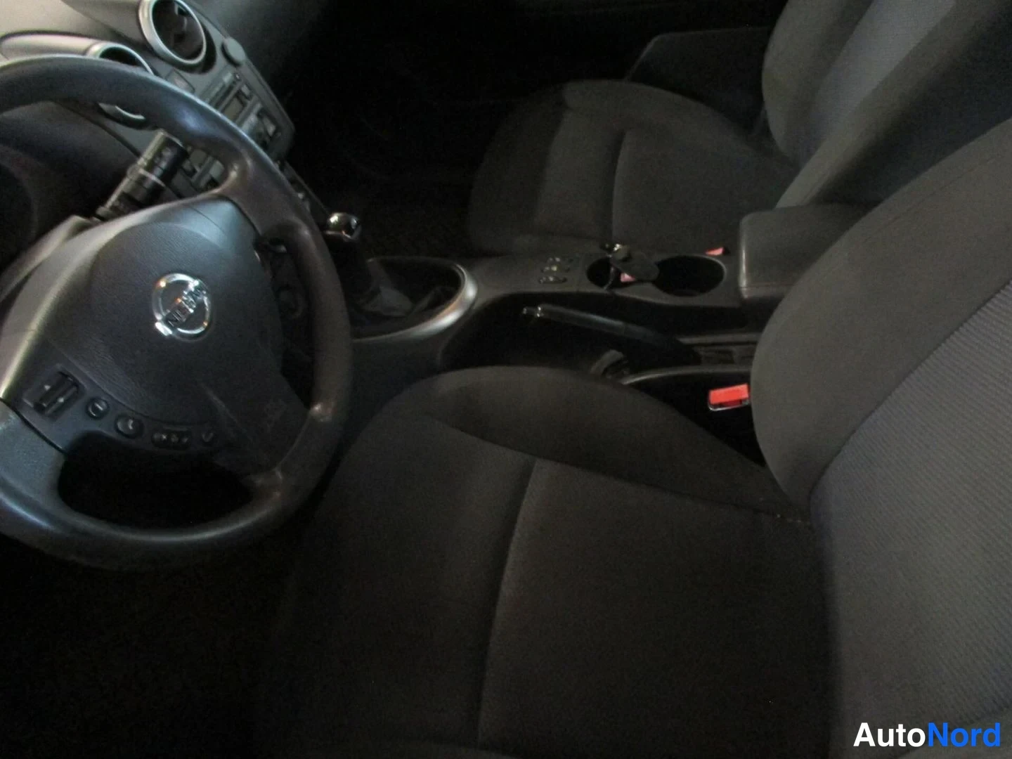Silver Nissan Qashqai 2008, photo 10