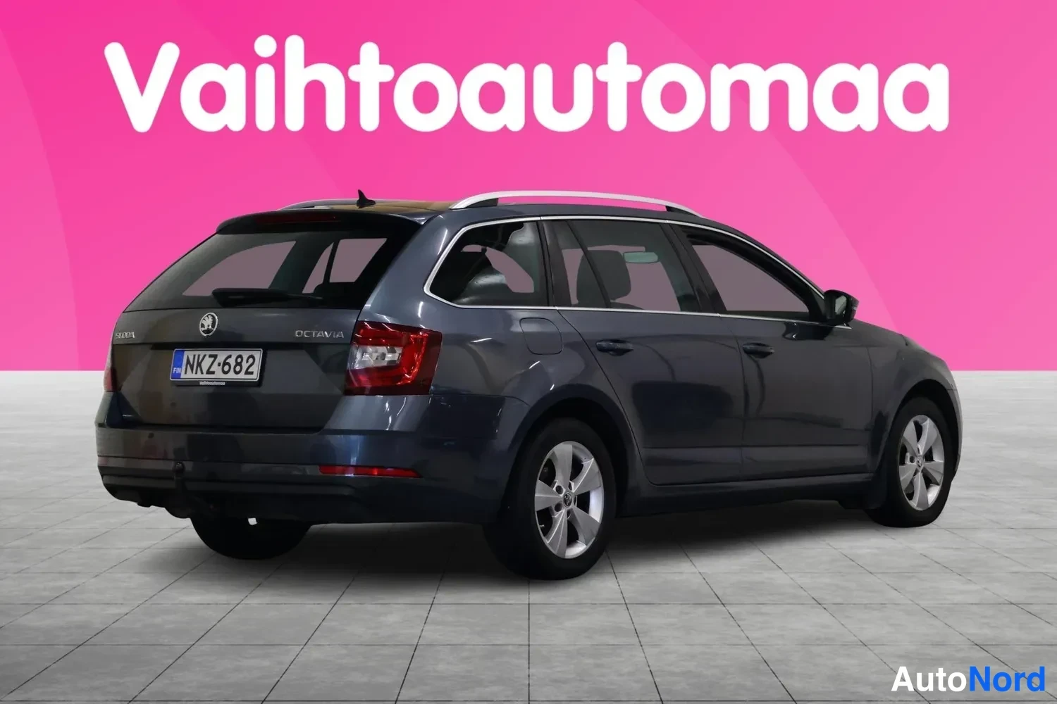 Harmaa Skoda Octavia 2018, takaviisto, kuva 6