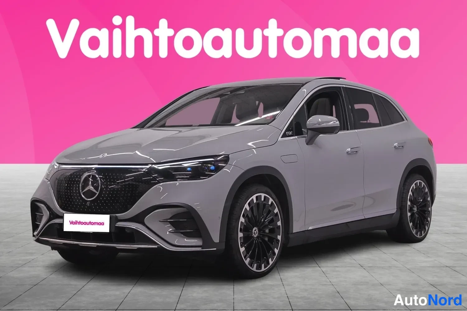 Harmaa Mercedes-Benz EQE SUV 2023, kuva 22