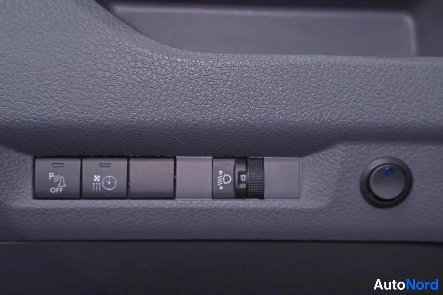 Musta Toyota Proace 2020, kuva 17