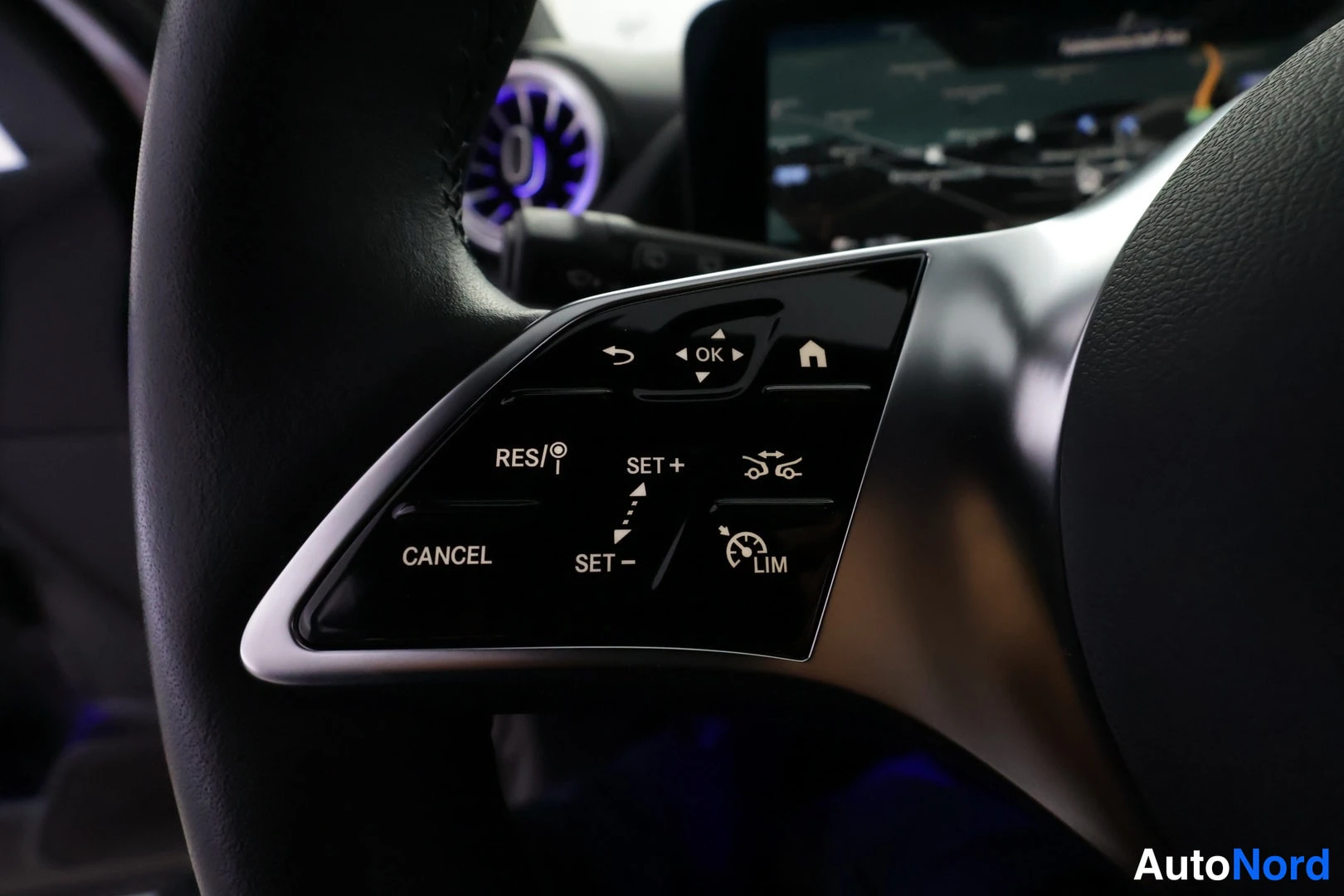Vihreä Mercedes-Benz EQA 250 2025, kuva 31
