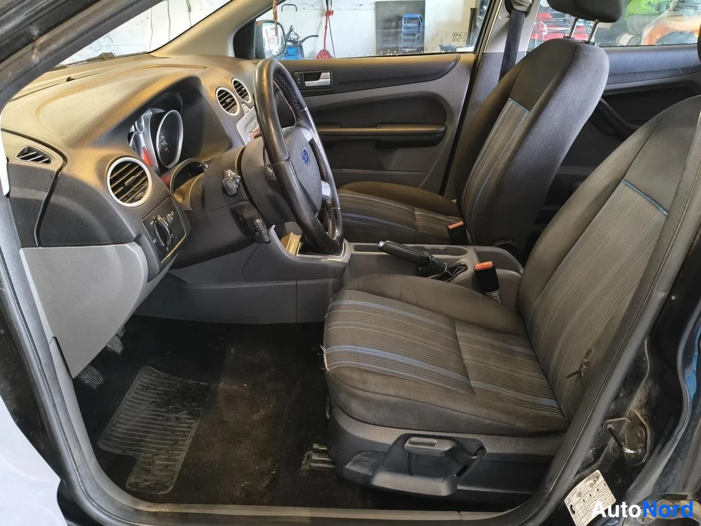 Black Ford Focus 2009, photo 5