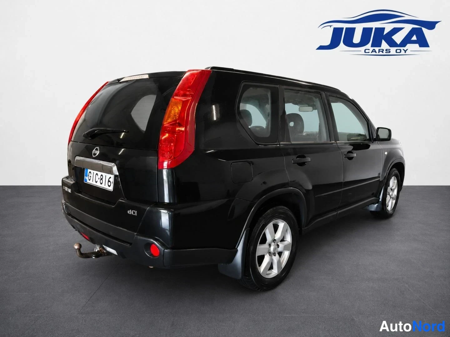 Black Nissan X-Trail 2009, rear three-quarter, photo 3