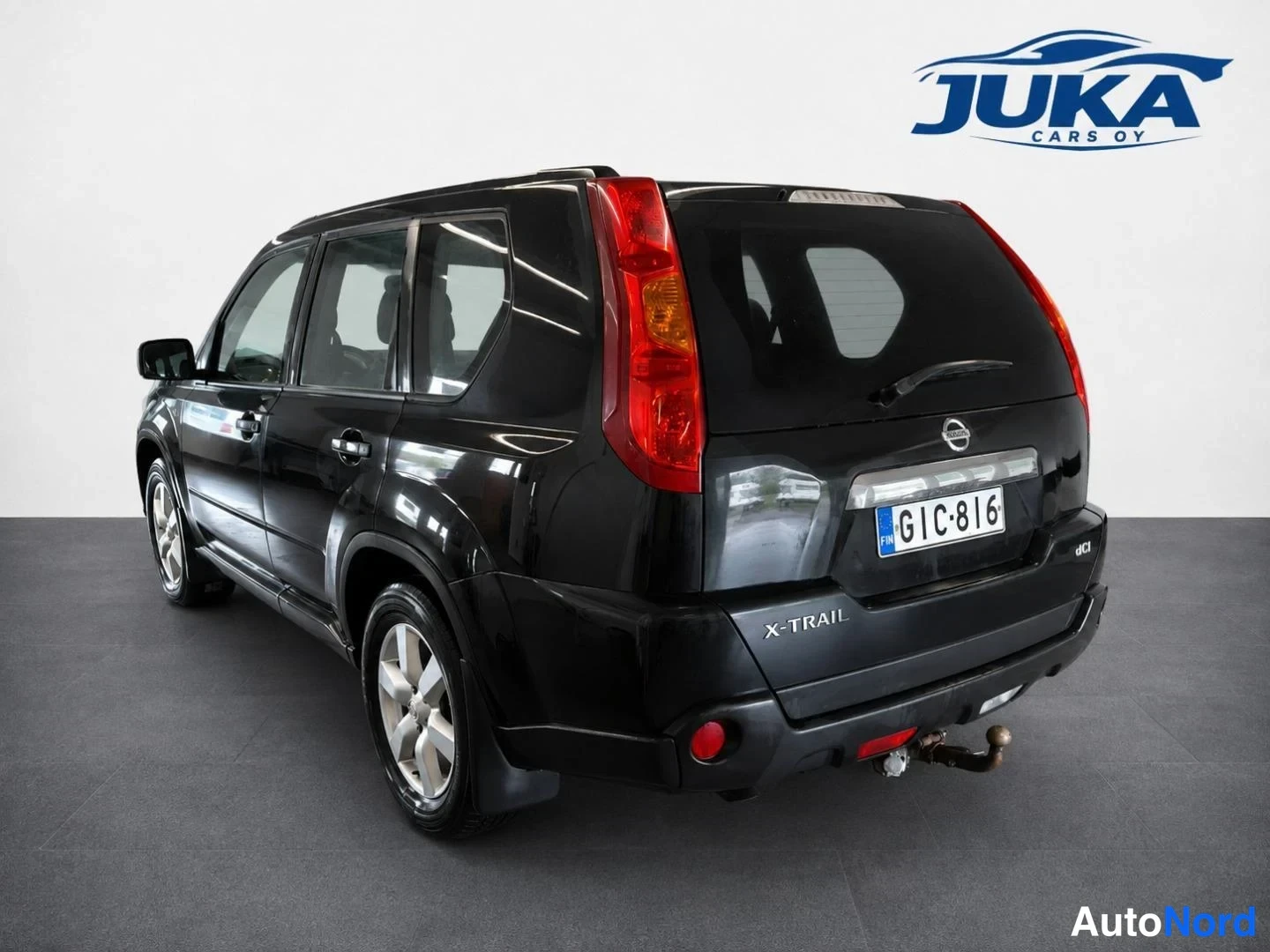 Black Nissan X-Trail 2009, rear three-quarter, photo 4