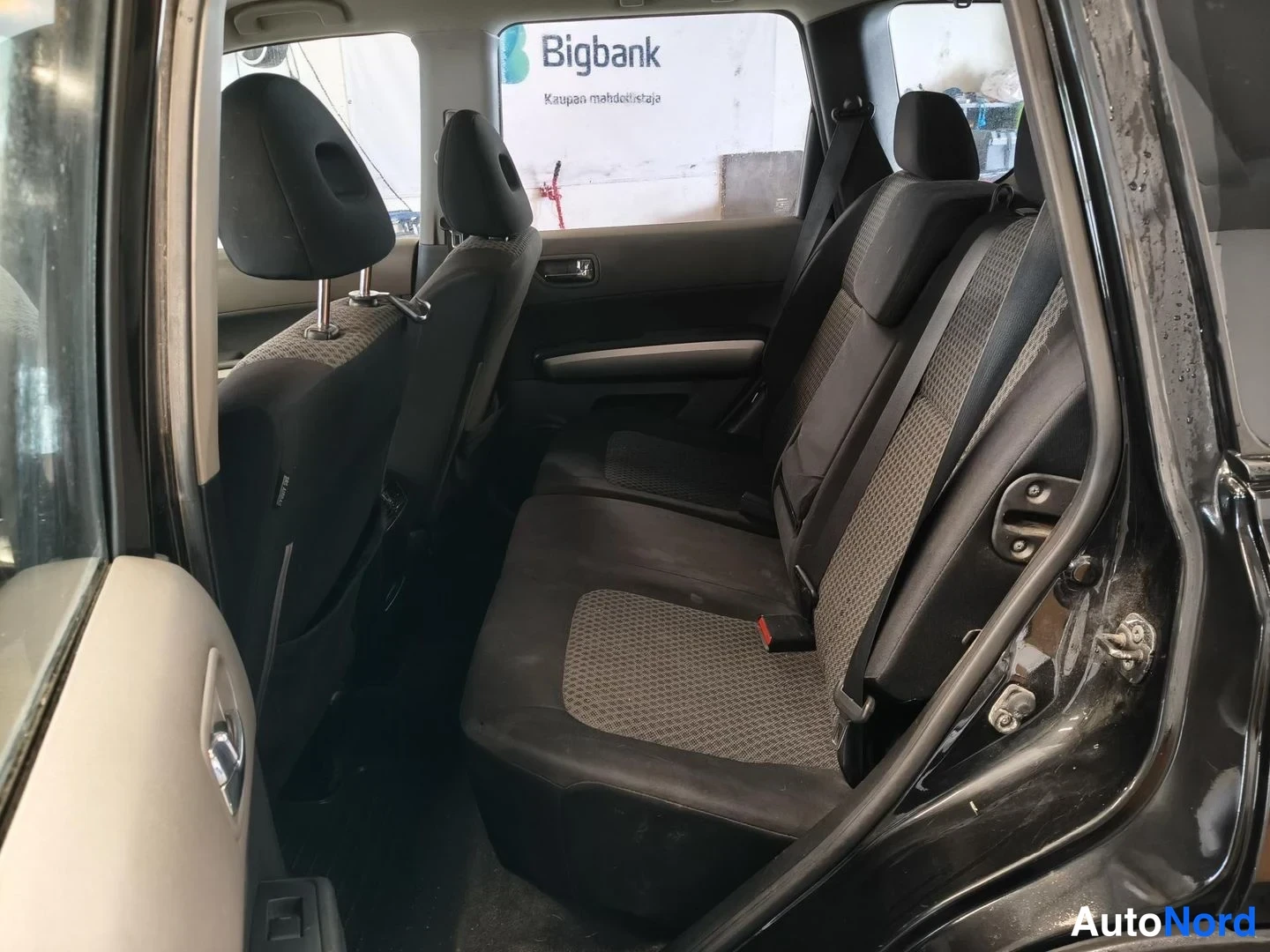 Black Nissan X-Trail 2009, photo 6