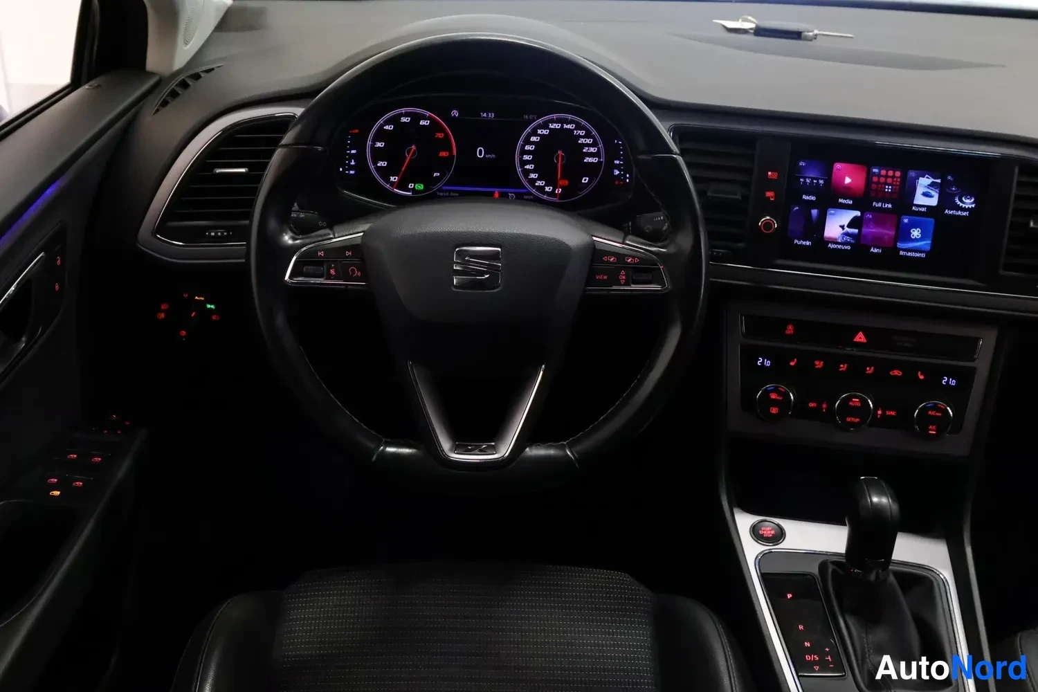 Musta Seat Leon ST 2018, kuva 19