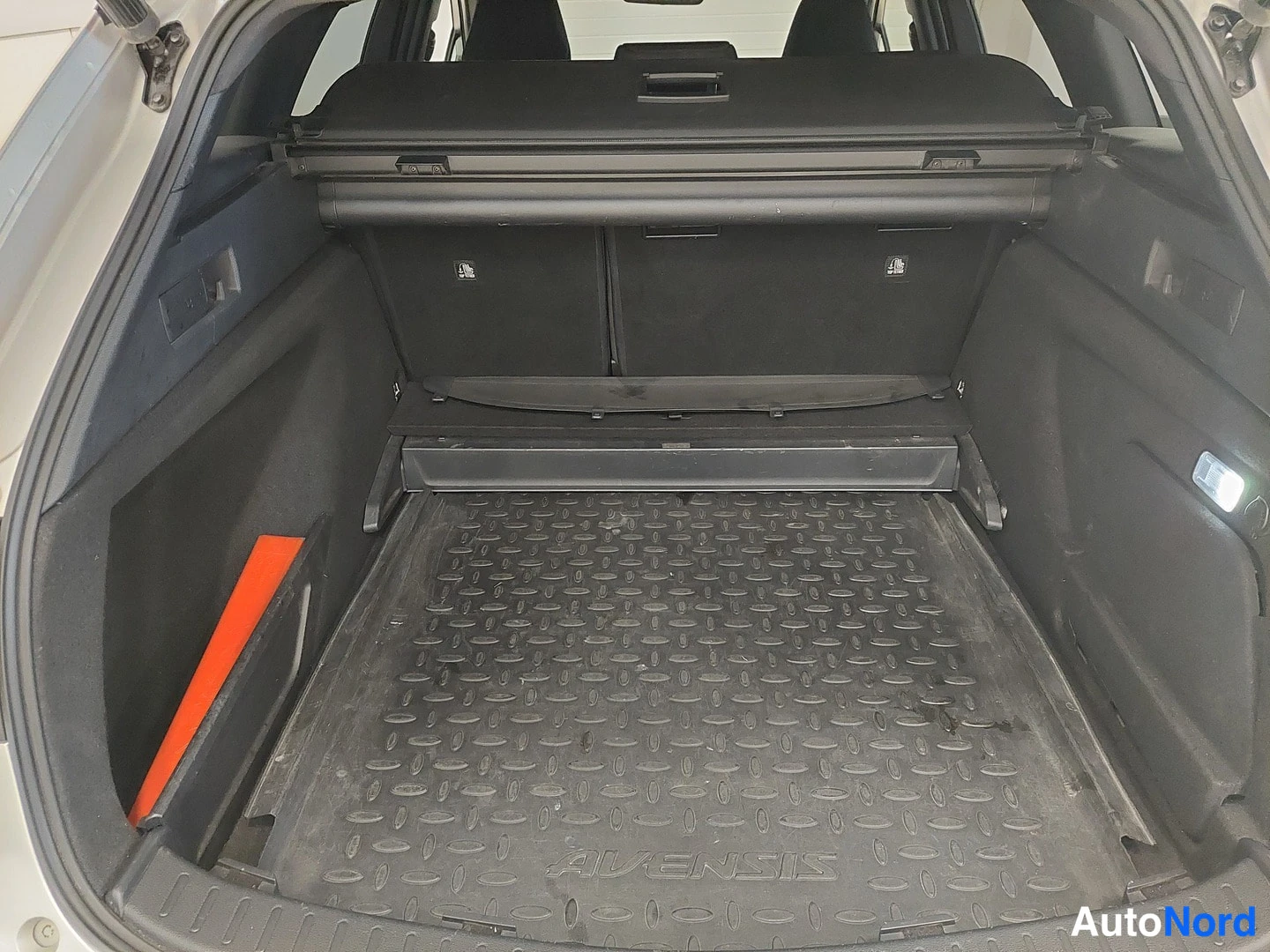 Hopea Toyota Corolla 2019, kuva 16