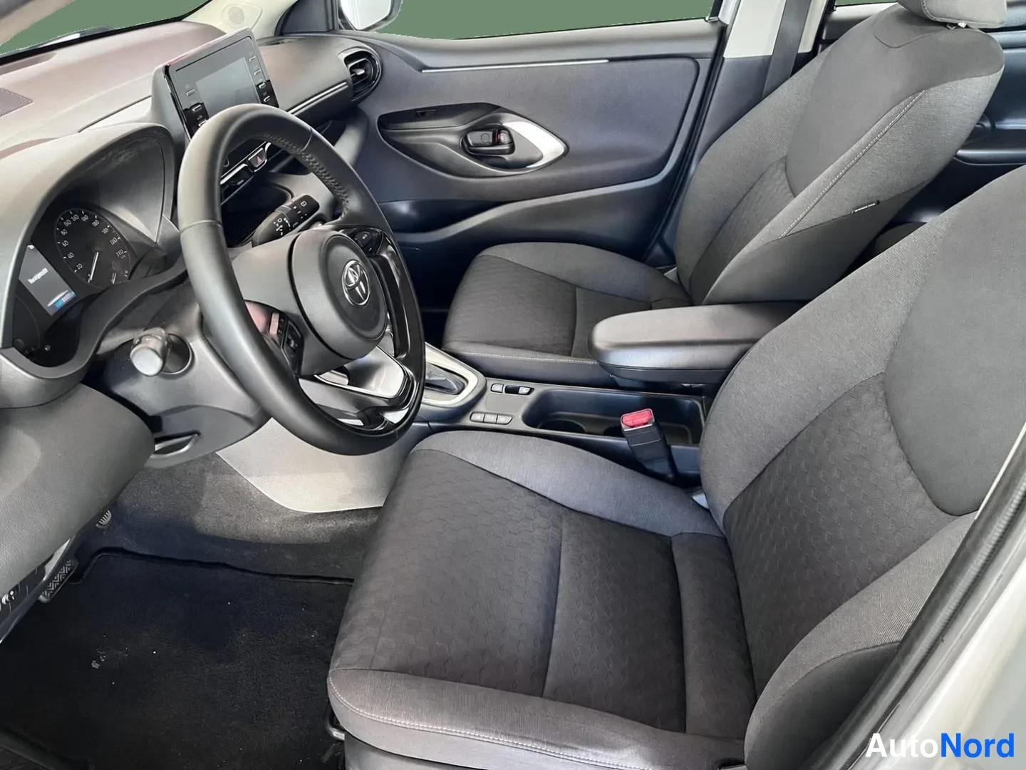 Hopea Toyota Yaris 2023, kuva 9