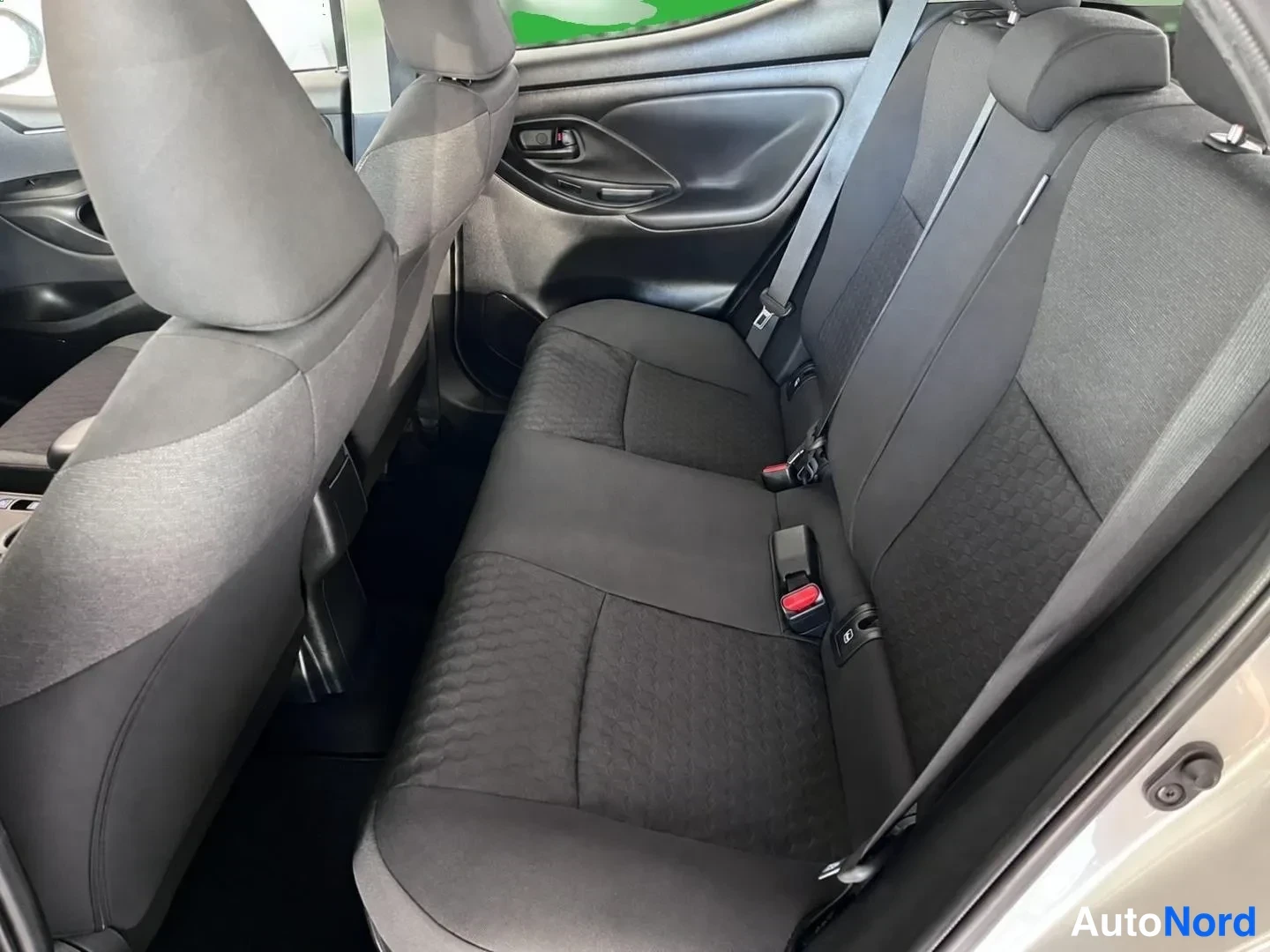 Hopea Toyota Yaris 2023, kuva 10