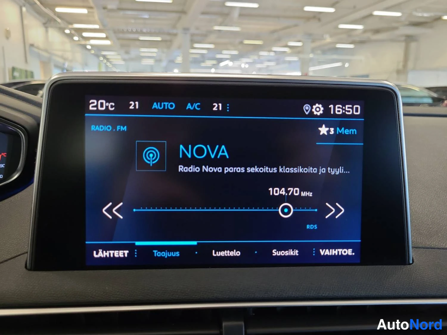 Musta Peugeot 3008 2019, yksityiskohta, kuva 21