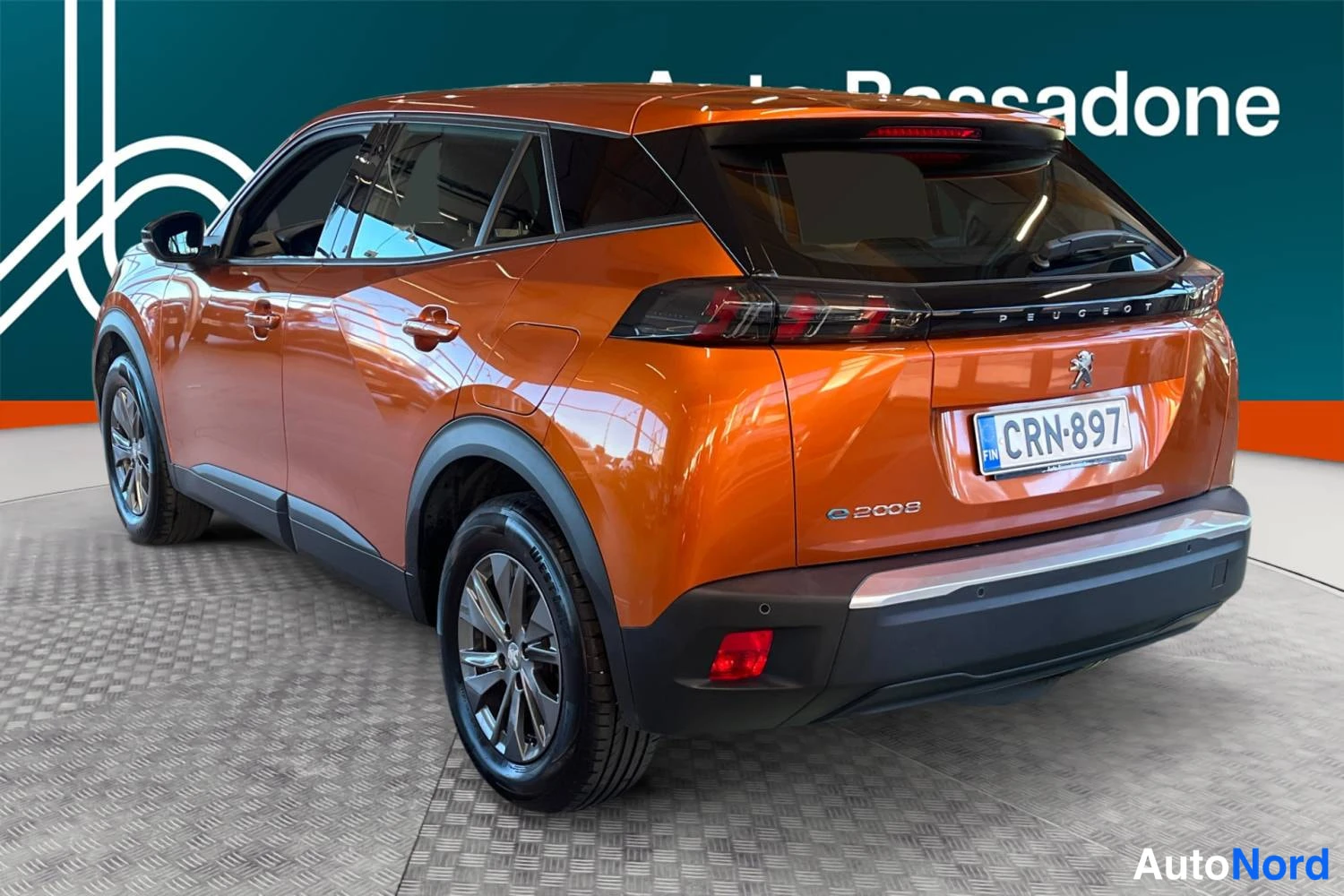 Oranssi Peugeot E-2008 2023, kuva 6