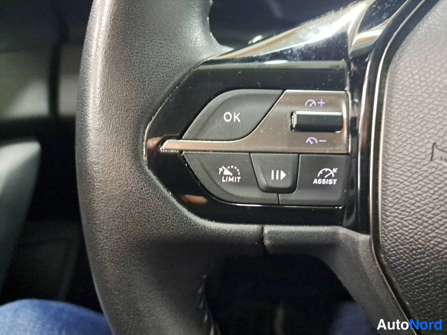 Vihreä Peugeot 308 2022, kuva 21