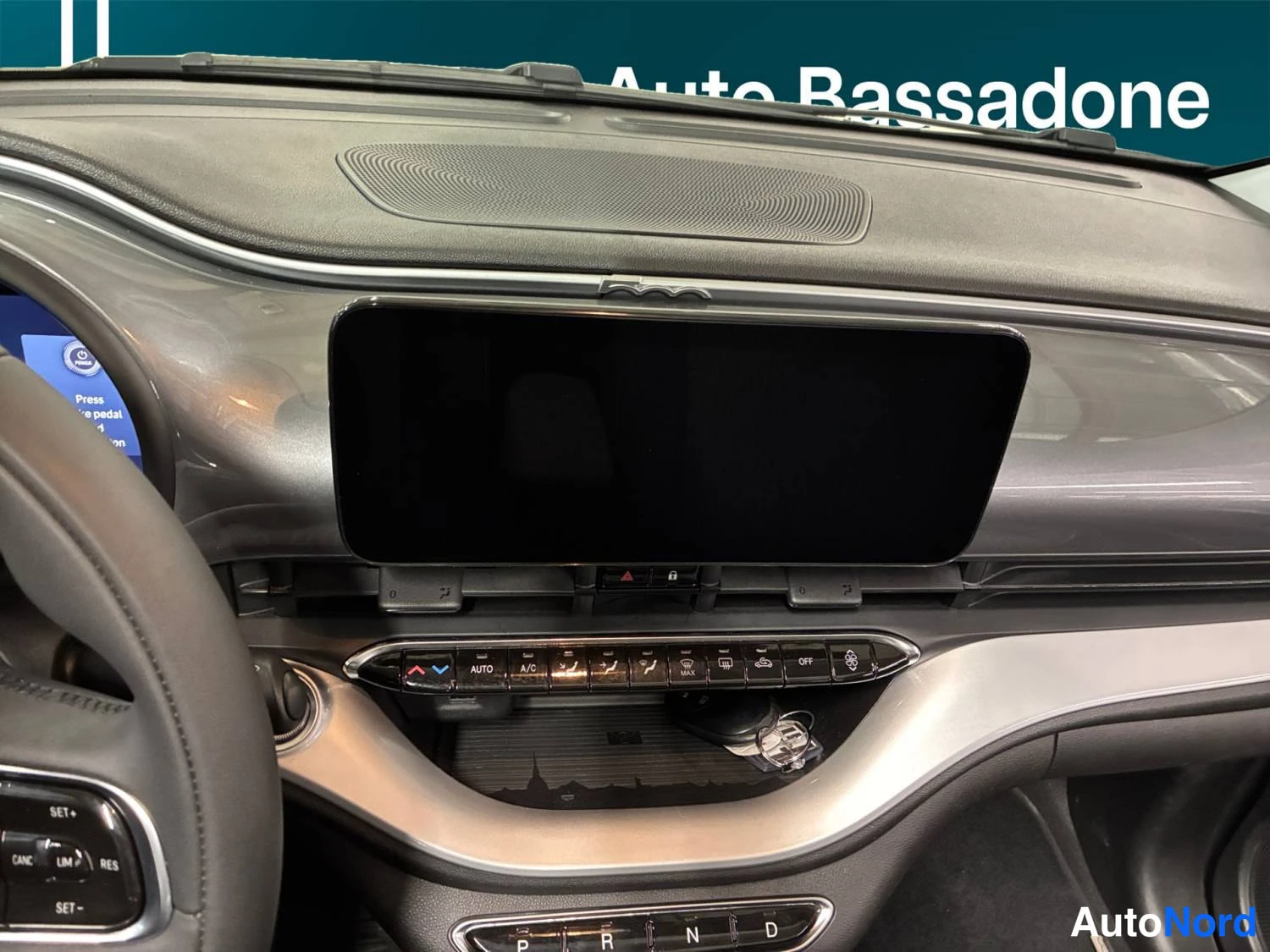 Hopea Fiat 500e 2022, kuva 15