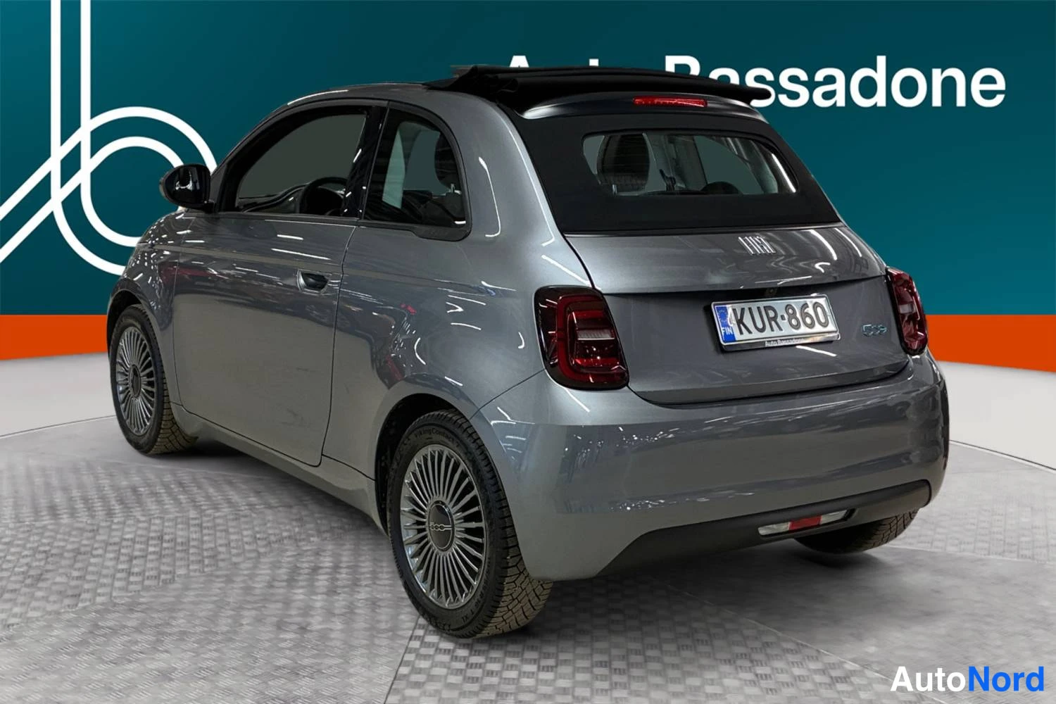 Hopea Fiat 500e 2022, takaviisto, kuva 7