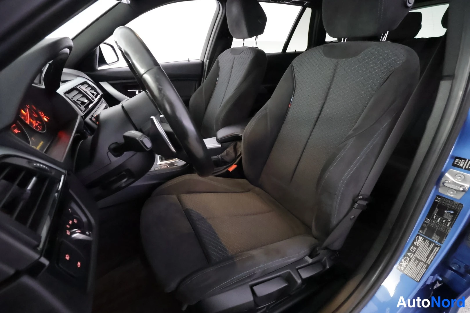 Sininen BMW 320d xDrive 2014, kuva 14