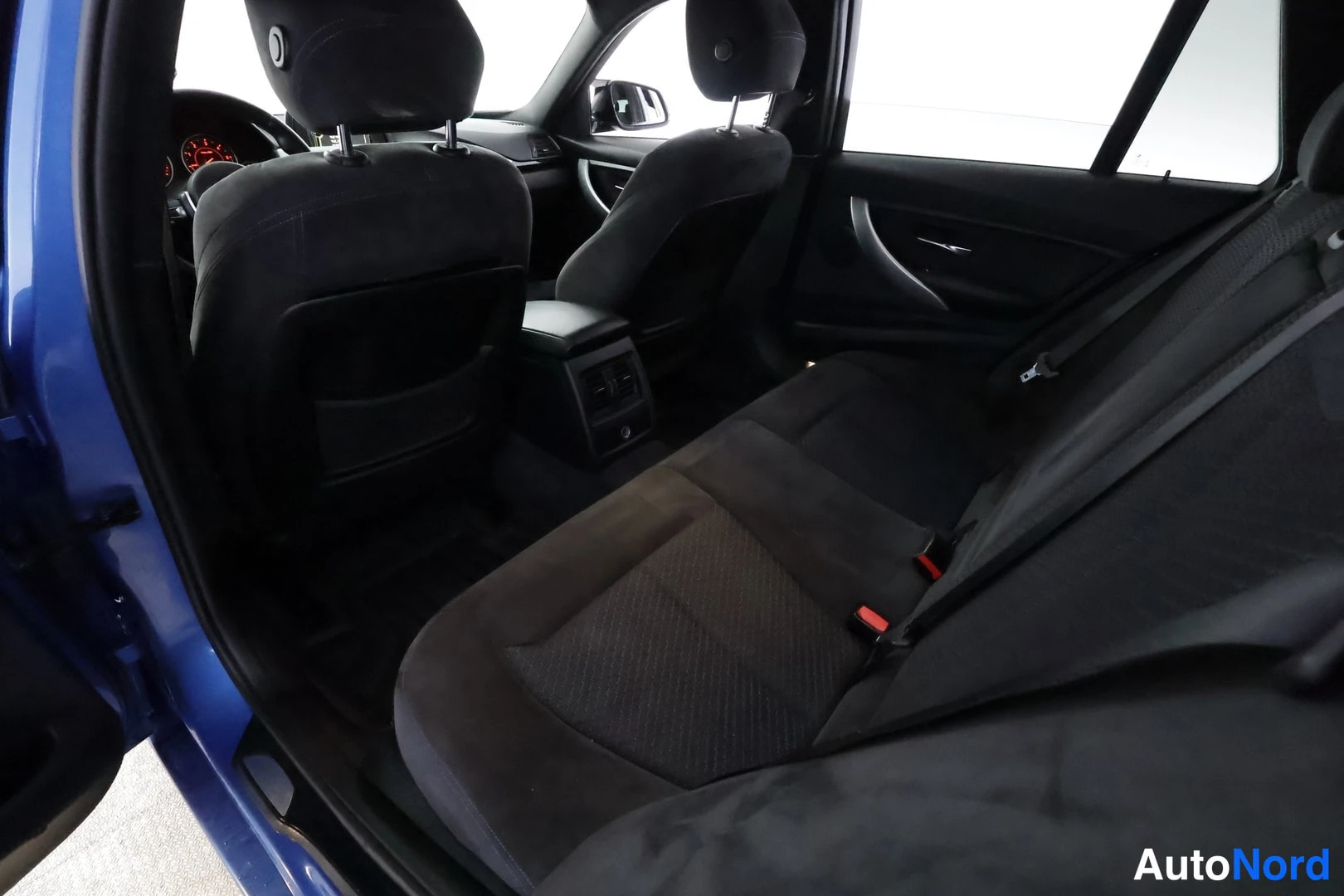 Sininen BMW 320d xDrive 2014, kuva 15