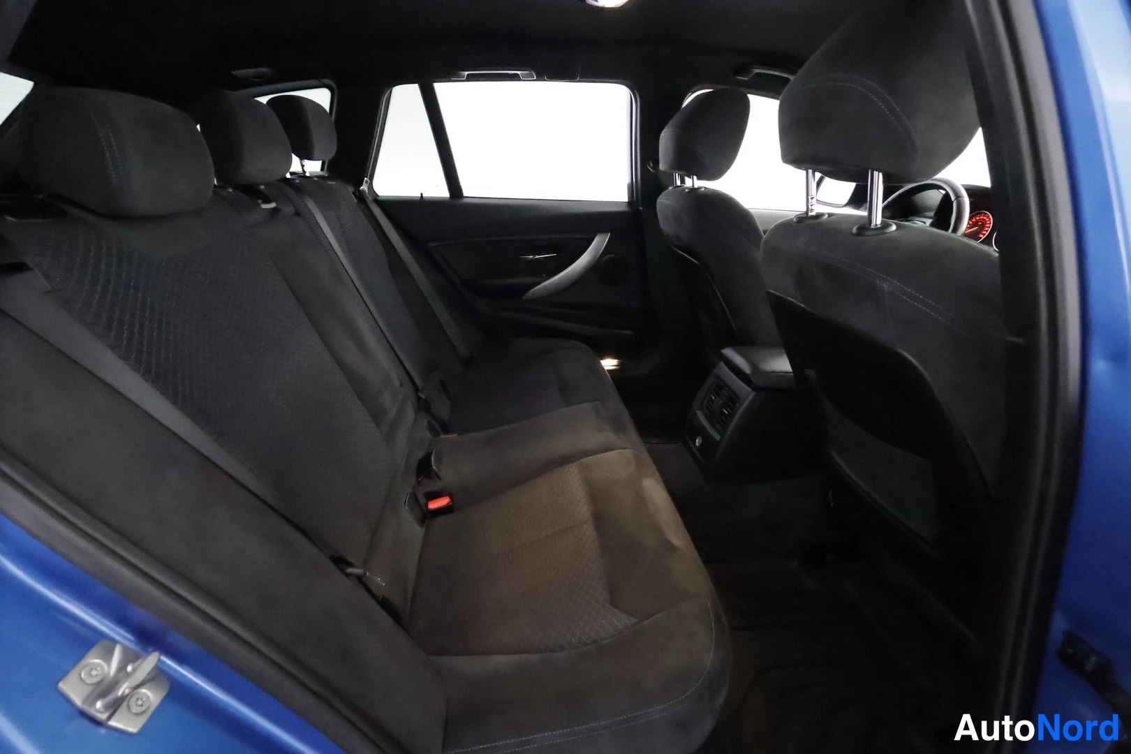 Sininen BMW 320d xDrive 2014, kuva 21