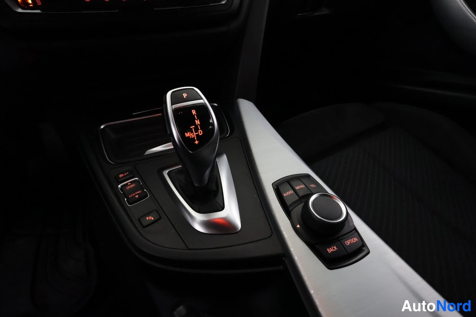 Sininen BMW 320d xDrive 2014, kuva 29