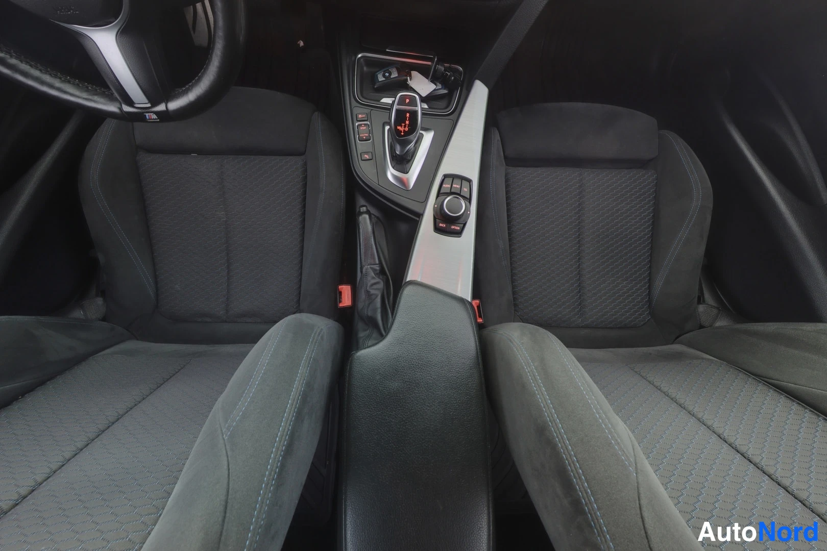 Sininen BMW 320d xDrive 2014, kuva 11