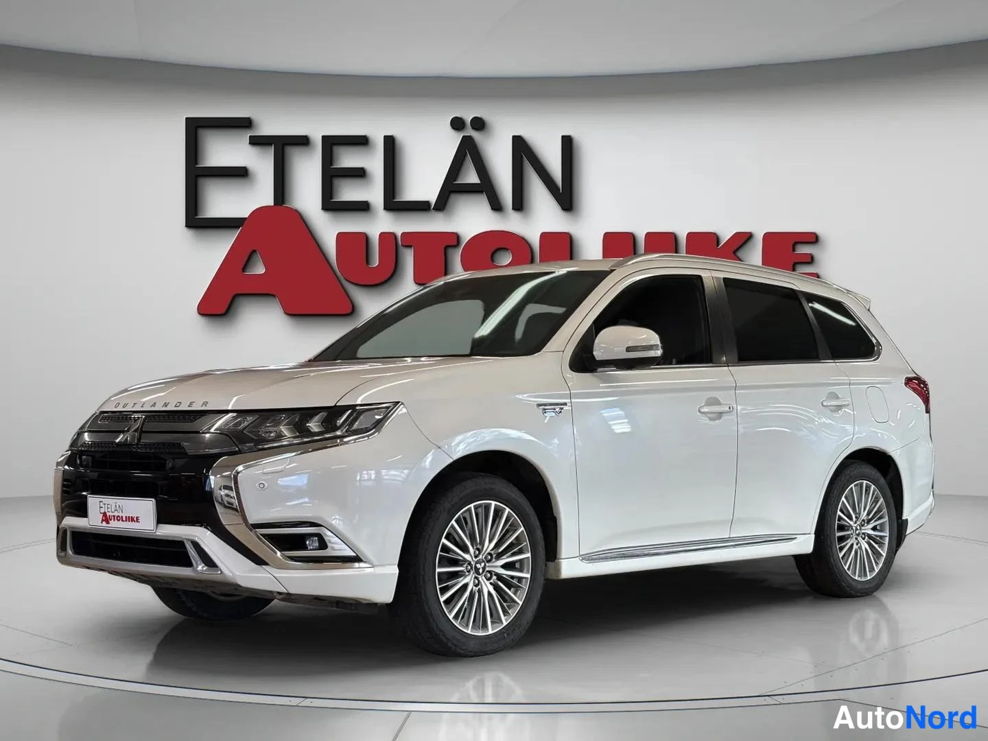 Mitsubishi Outlander PHEV Instyle Navi 2019