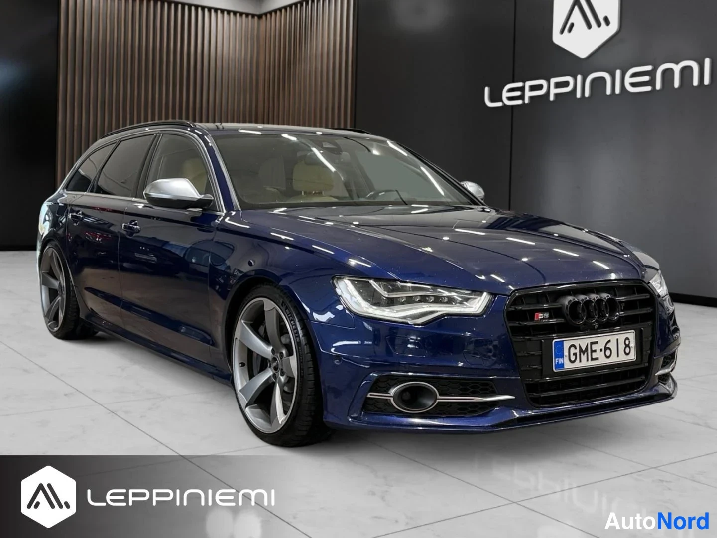 Sininen Audi S6 2013, etuviisto, keula oikealle, kuva 4