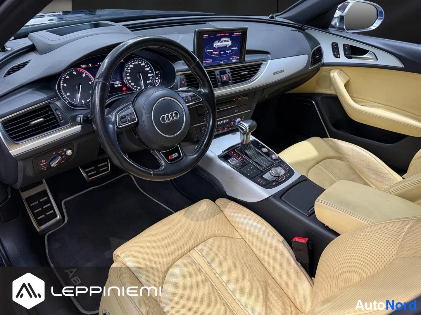 Sininen Audi S6 2013, kuva 10