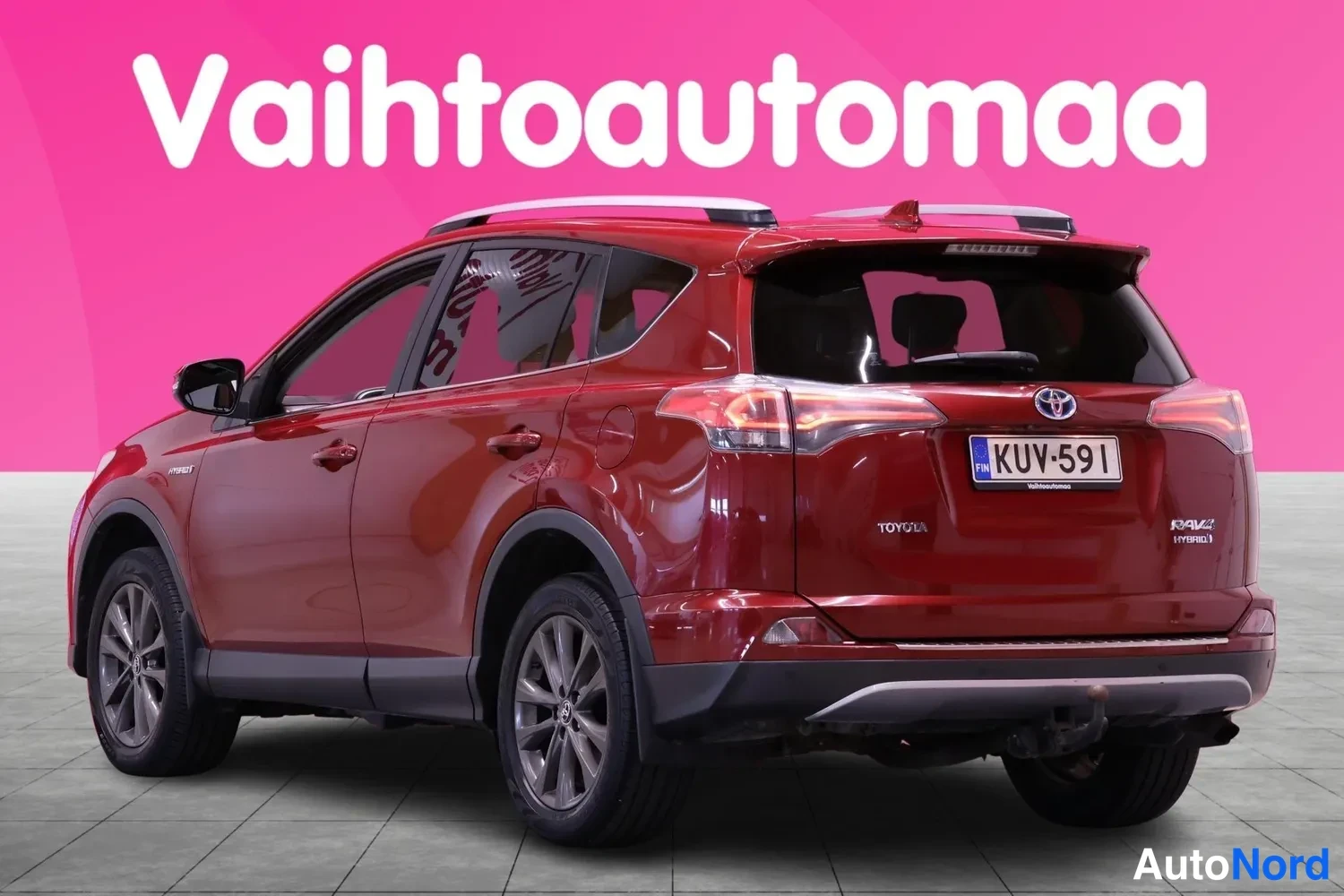 Punainen Toyota RAV4 2018, takaviisto, kuva 4
