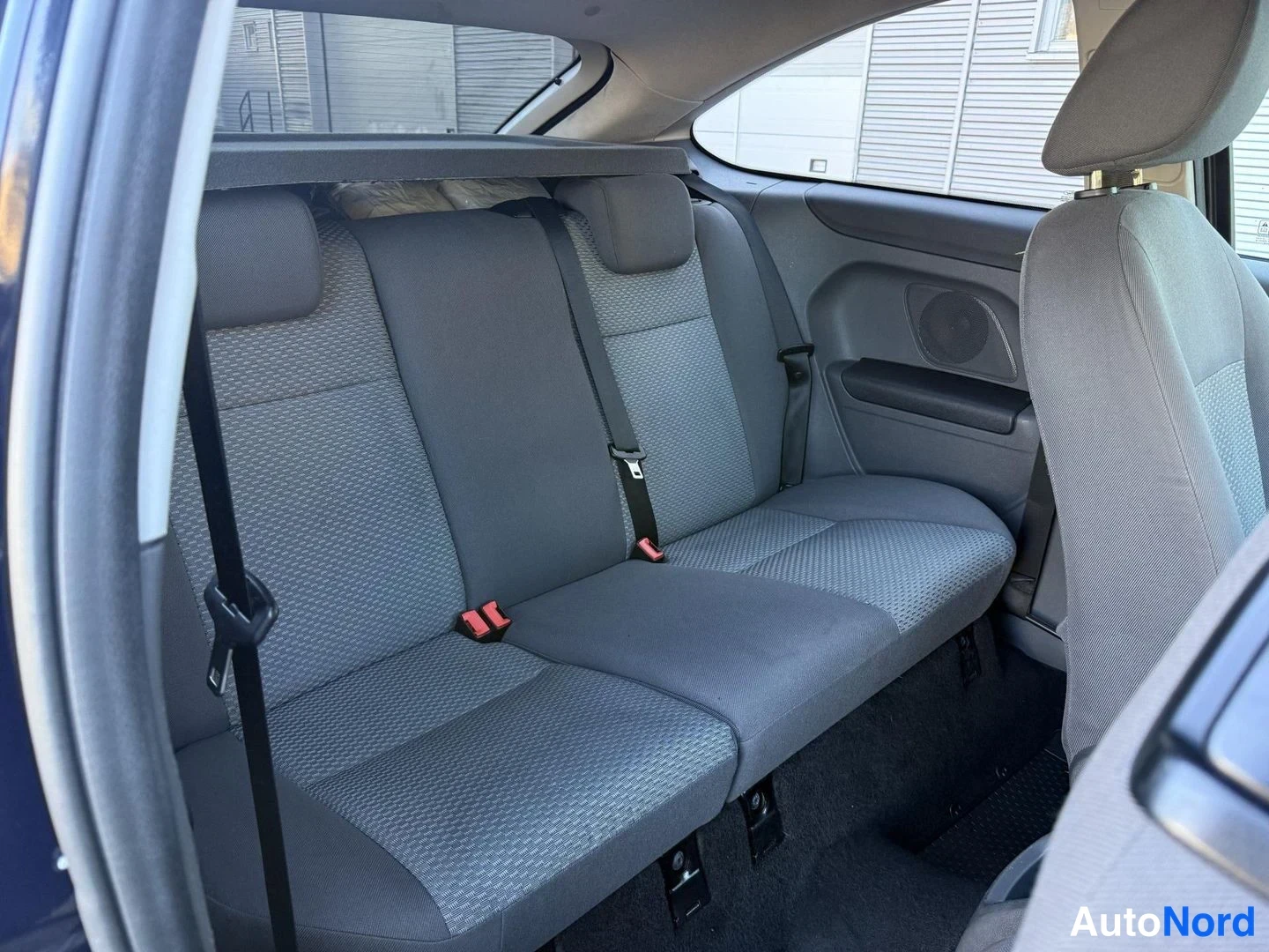 Sininen Ford Focus 2005, kuva 11