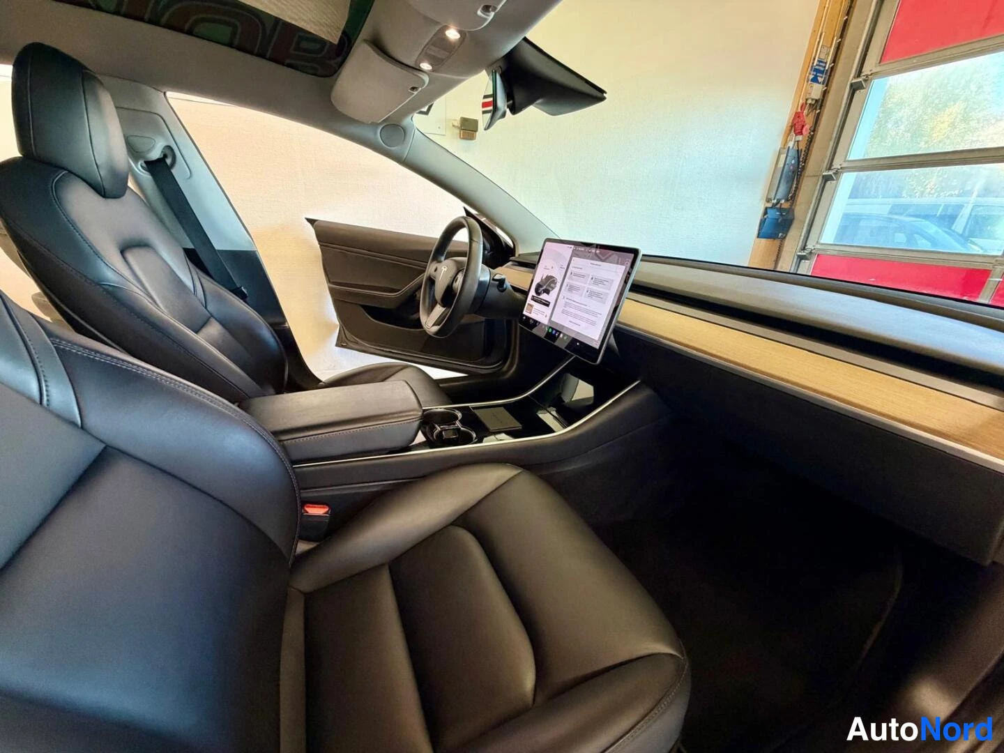 Grey Tesla Model 3 2020, photo 10