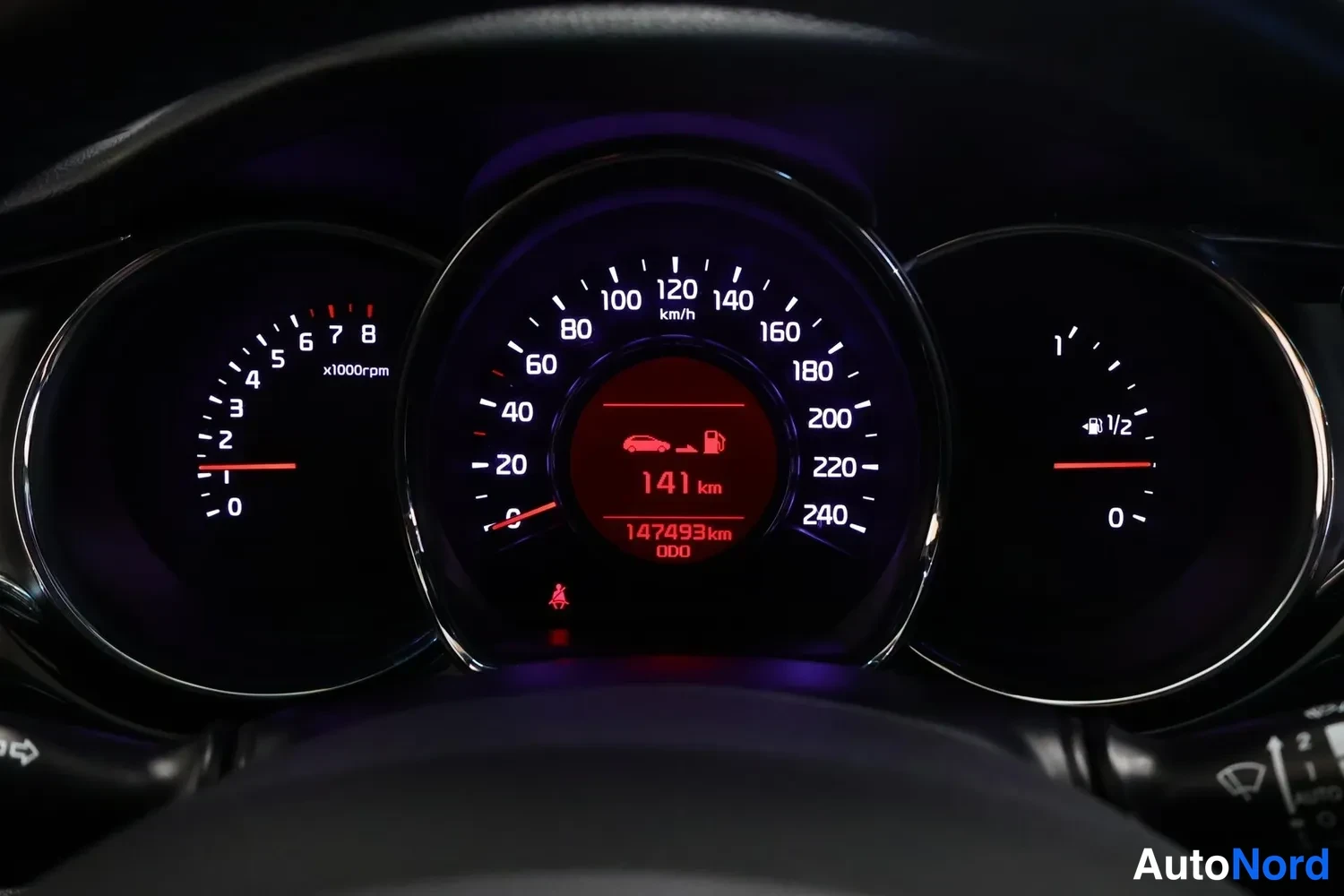 Valkoinen Kia Ceed 2017, kuva 24