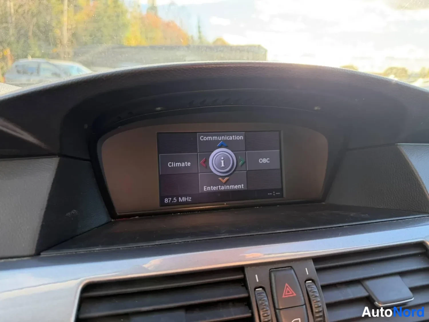 Beige BMW 520d 2009, kuva 24