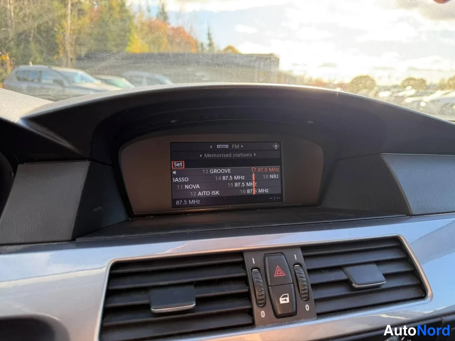 Beige BMW 520d 2009, kuva 25