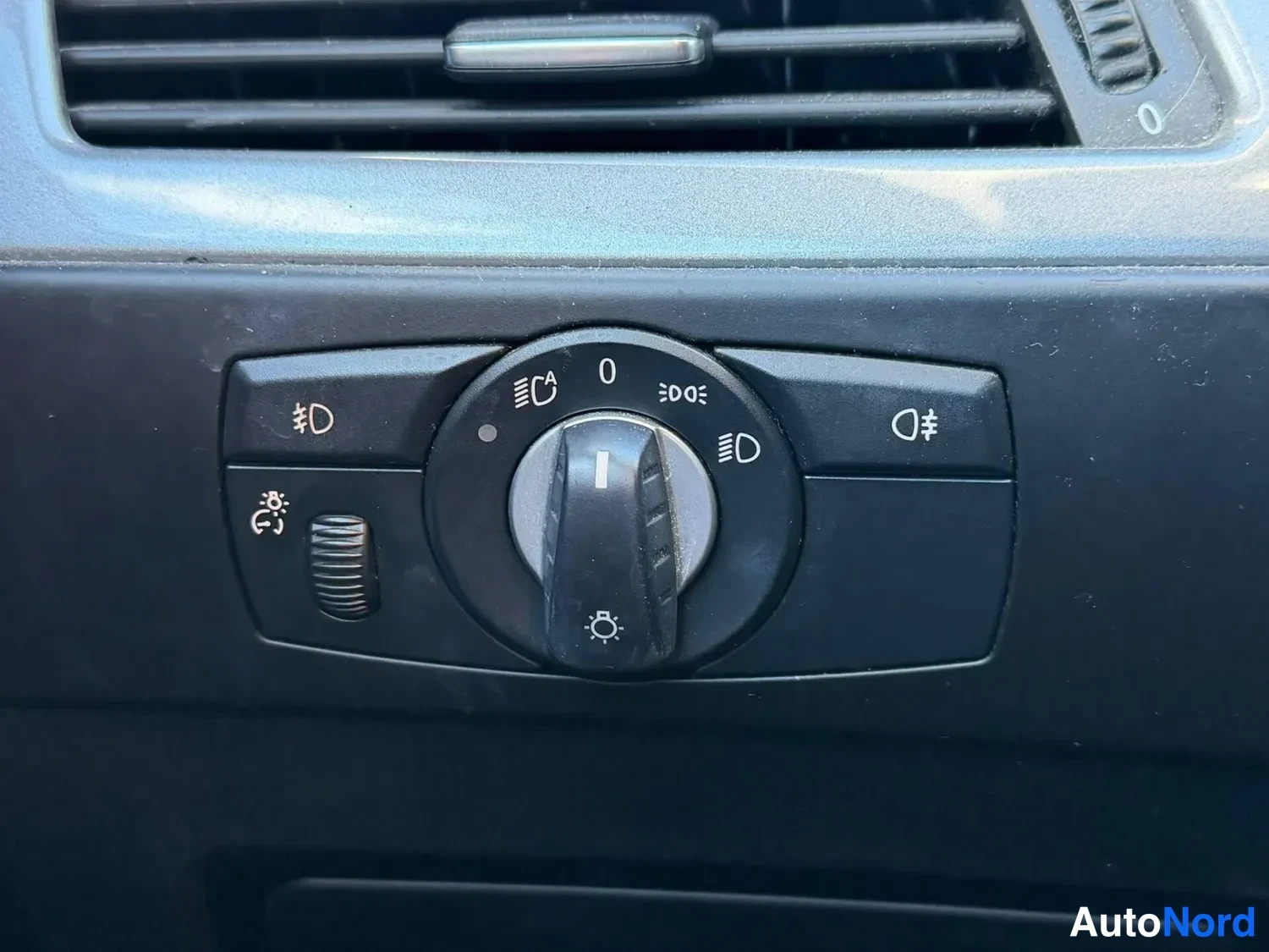 Beige BMW 520d 2009, kuva 14